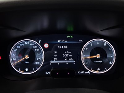 صورة 8 لـ 2023 GENESIS THE NEW G70