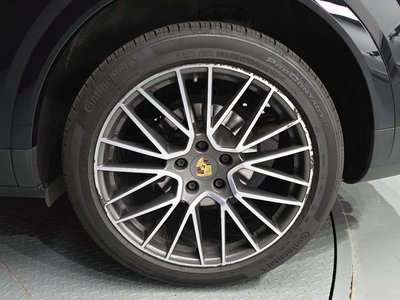 PORSCHE CAYENNE - 8
