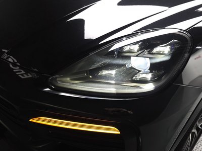 PORSCHE CAYENNE - 9