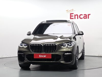 صورة 2 لـ 2023 BMW X5