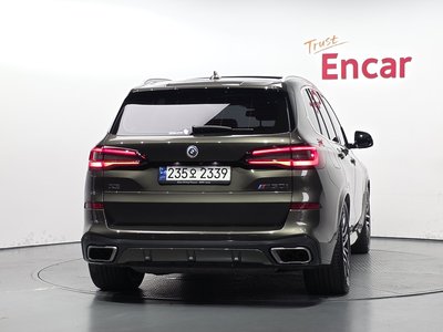 صورة 4 لـ 2023 BMW X5