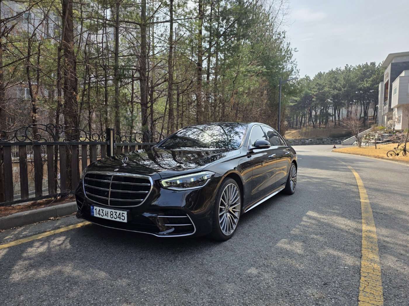 MERCEDES-BENZ S-CLASS - View 1