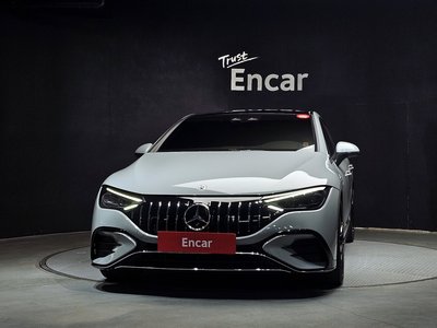 MERCEDES-BENZ EQE - 2