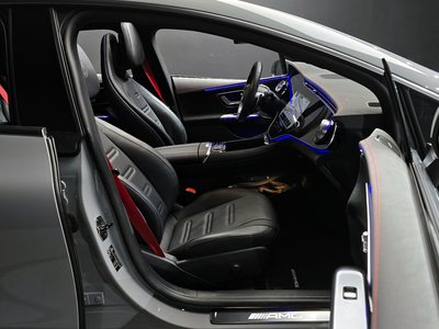 MERCEDES-BENZ EQE - 10