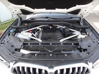 2023 BMW X6 thumbnail 17