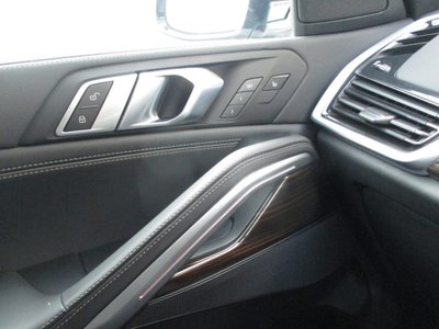 2023 BMW X6 thumbnail 37