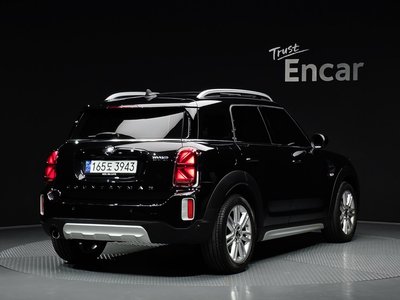 MINI COUNTRYMAN - 4