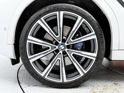 2022 BMW X6 — фото 6