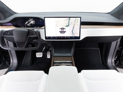 2023 Tesla MODEL X photo 3