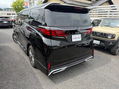 TOYOTA ALPHARD - 4