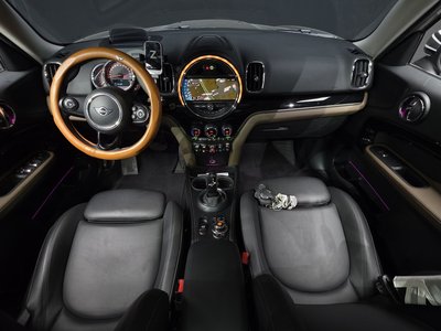 MINI COUNTRYMAN - 5
