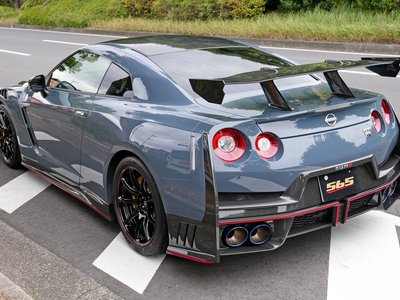 NISSAN GT-R - 5