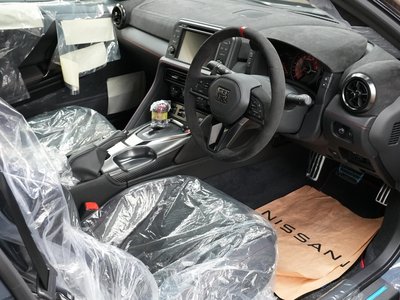 NISSAN GT-R - 6