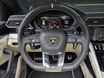2023 Lamborghini URUS — миниатюра 14