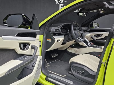 2023 Lamborghini URUS — фото 10