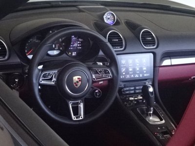 صورة مصغرة 43 لـ 2021 Porsche 718