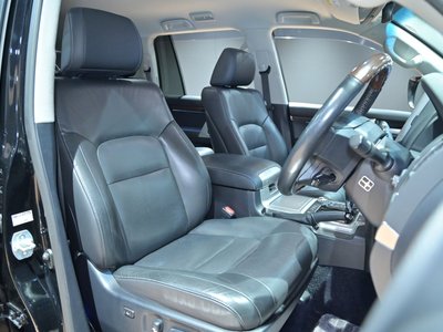 صورة مصغرة 20 لـ 2016 Toyota LAND CRUISER 200
