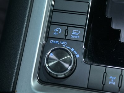 صورة مصغرة 36 لـ 2016 Toyota LAND CRUISER 200
