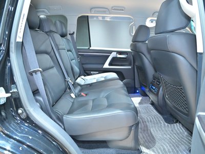 صورة مصغرة 23 لـ 2016 Toyota LAND CRUISER 200