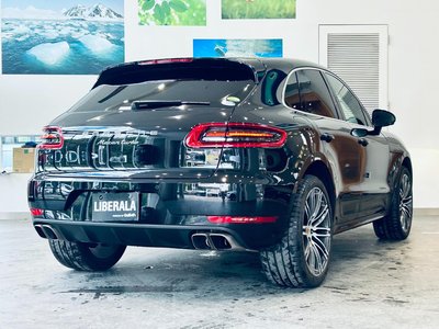 PORSCHE MACAN - 7