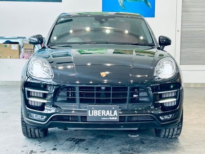 PORSCHE MACAN - 5