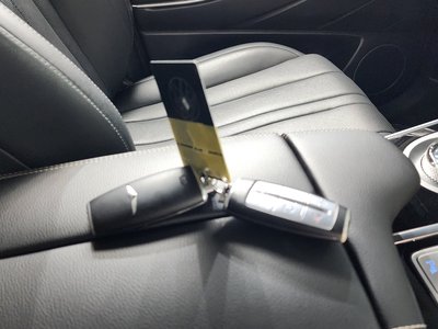 2021 Genesis GV80 thumbnail 25