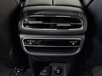 2021 Genesis GV80 thumbnail 26