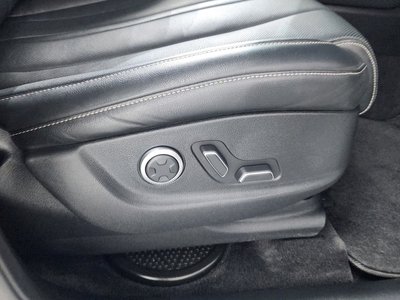 2021 Genesis GV80 thumbnail 40