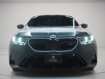 2025 BMW M5 照片 2