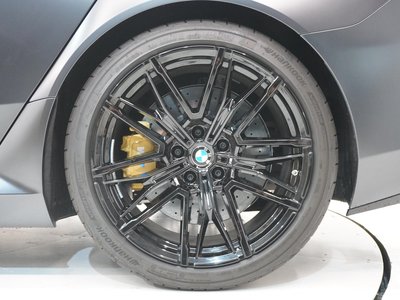 2025 BMW M5 照片 10
