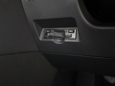 2025 Toyota ALPHARD — миниатюра 27
