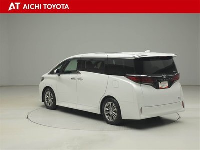 2025 Toyota ALPHARD — фото 4