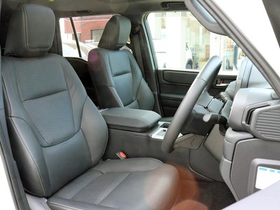 TOYOTA LAND CRUISER - 10