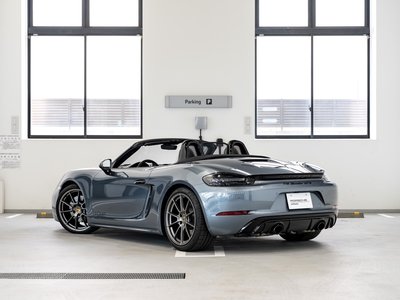 PORSCHE 718 - 4