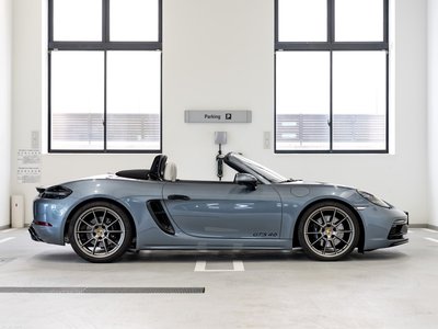 PORSCHE 718 - 7