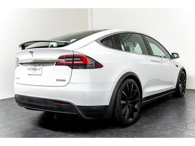 صورة 9 لـ 2018 Tesla MODEL X
