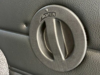 2024 Toyota LAND CRUISER 70 — миниатюра 33