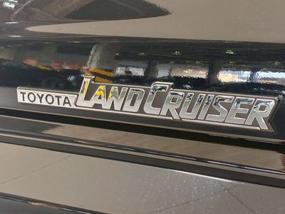2024 Toyota LAND CRUISER 70 — миниатюра 23