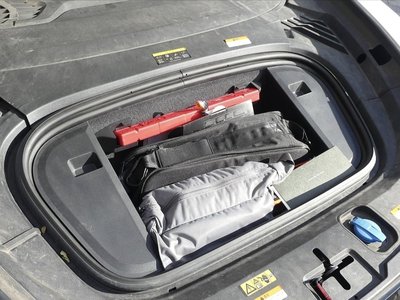 AUDI RS E-TRON GT - 6