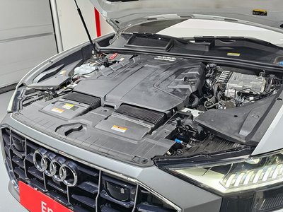 AUDI Q8 - 7