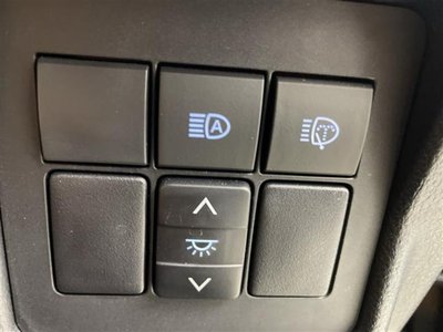 TOYOTA LAND CRUISER PRADO - 8