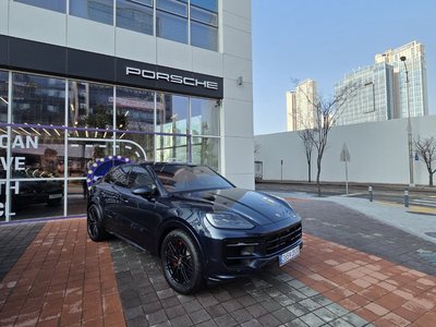 PORSCHE CAYENNE - 1