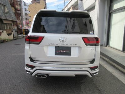 TOYOTA LAND CRUISER 300 - 4