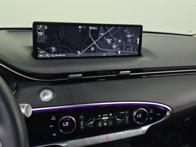 2021 Genesis GV70 — миниатюра 18