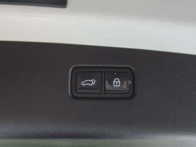 2021 Genesis GV70 — миниатюра 23