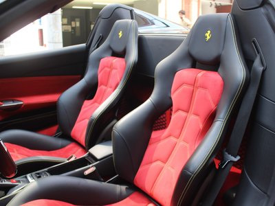 صورة 13 لـ 2016 Ferrari 488 SPIDER