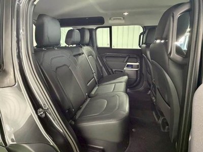 LAND ROVER DEFENDER - 8