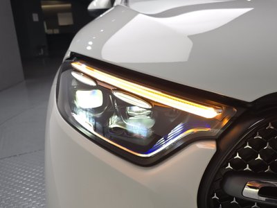 MERCEDES-BENZ GLC - 9
