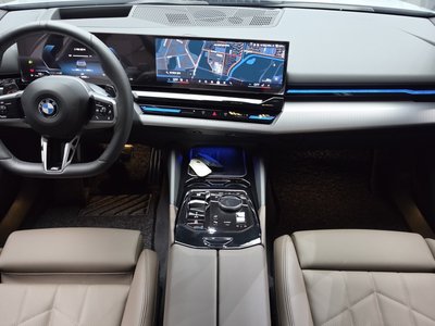 2024 BMW 5 SERIES 照片 5