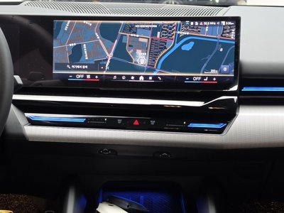 صورة مصغرة 20 لـ 2024 BMW 5 SERIES